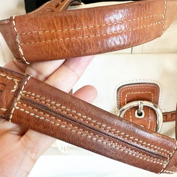 Coach Soho Buckle Dome Bag White Tan Pebbled Leather VGUC with Coach Hang Tag - Picture 12 of 12